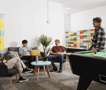 Large Highest Double Ensuite - Photo 4