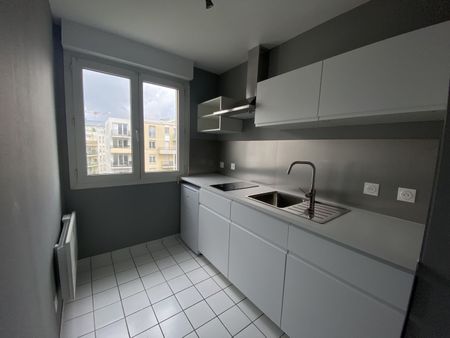 Magnifique T2 avec balcon et parking – VIEUX-LILLE ! réf G510 - Photo 3