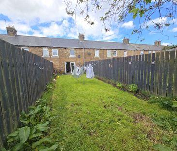 2 bedroom terraced house to rent - Photo 2
