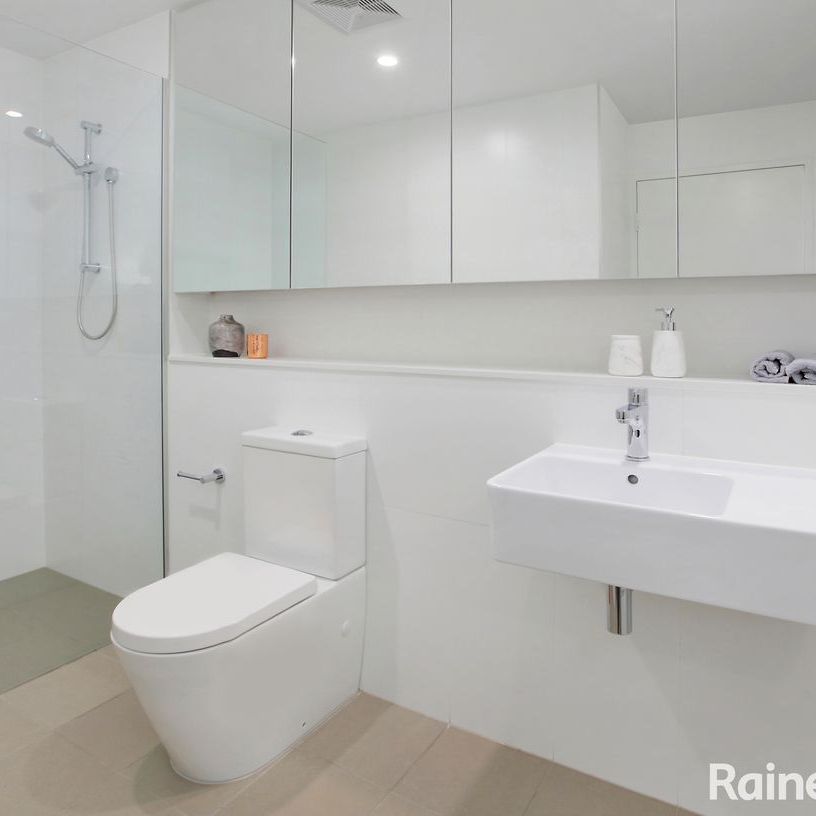 Modern 2 Bedroom + Study! - Photo 1