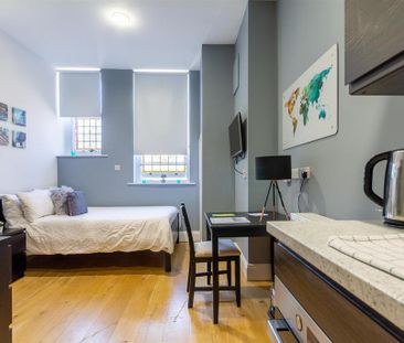 Studio to rent - Photo 1