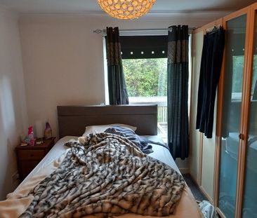 Room in a Shared Flat, Strathblane Gardens, G13 - Photo 1