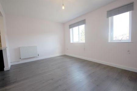 2 Bedroom Flat/Apartment To Let - Photo 4