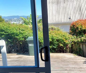 Comfortable home with nice outlook - Photo 5