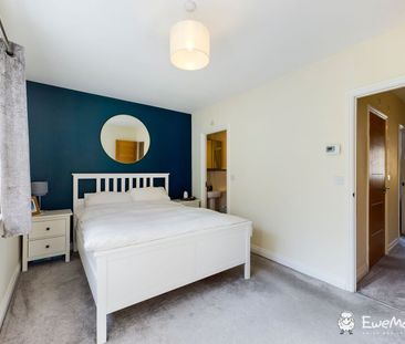 3 Bedroom - Photo 1