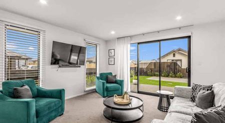 Lovely three bedroom home in Pegasus! - Photo 2