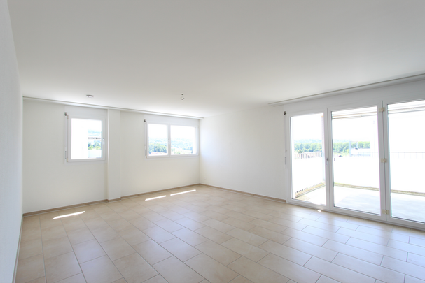 Attraktive 2.5-Zimmerwohnung mit grossem Balkon, per sofort verfügbar - Foto 1