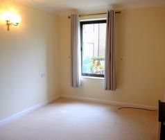 1 Bedroom Flat For Rent - Photo 2