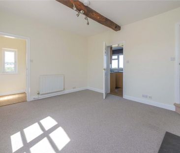 3 bedroom detached house to rent - Photo 3