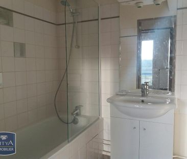 Location Appartement 2 pièces 54m² CHATEAUROUX 36000 - Photo 4