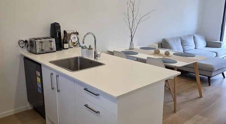 Sunny 2 Bedroom 2 Bathroom with one parking space near new family home - Photo 3