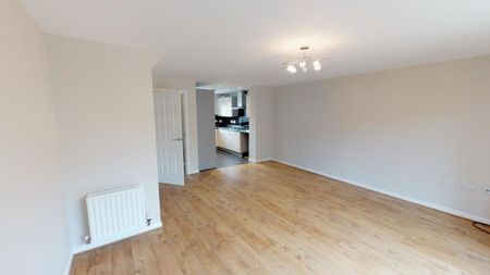 3 bedroom semi-detached house to rent - Photo 5