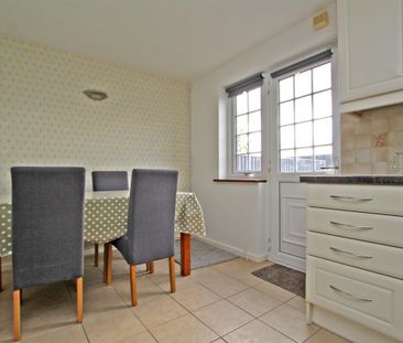 2 bedroom Town house to rent - Photo 6