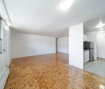 For Lease - 5 Glamorgan Avenue Unit# 904, Toronto, Ontario - Photo 6
