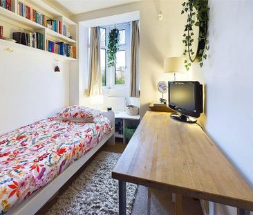 4 bedroom semi-detached house to rent - Photo 2