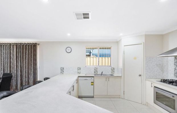 30 Cheltenham Loop, Bertram WA 6167 - House For Rent | Domain - Photo 1