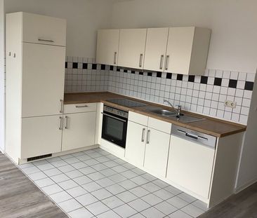 Wohnglück - Frisch sanierte - ansprechende 3-Zi.-Wohnung mit Balkon... - Foto 5