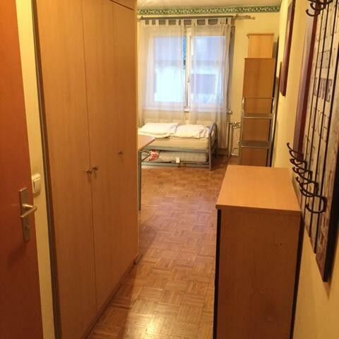 einfache Singlegarconniere, teilmöbliert, All inklusiv 396,- Euro - Photo 1