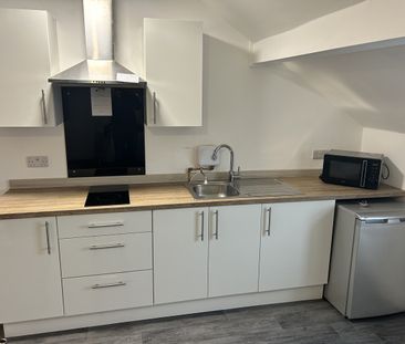 Room in a Shared House, Trafalgar Road, CH44 - Photo 4