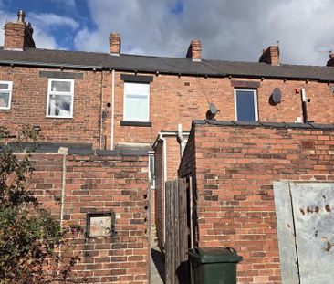 3 bedroom terraced house to rent - Photo 6