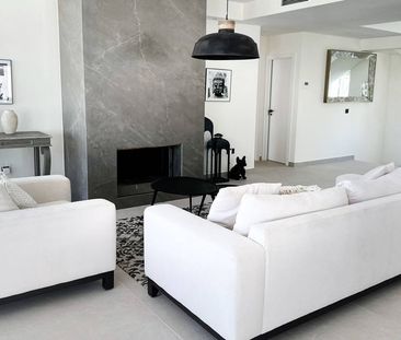 6 bedroom luxury Villa for rent in Benahavís, Spain - Photo 1