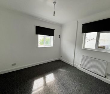 3 bedroom flat to rent - Photo 5