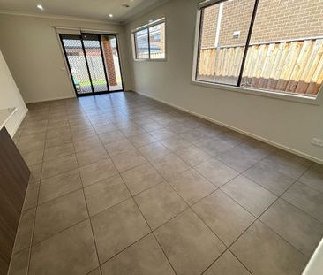 Bright, Modern Family Home Ready to Move In - Photo 1