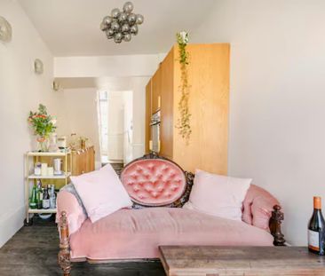 4 Bed Terraced House, Dunlace Road, E5 - Photo 3