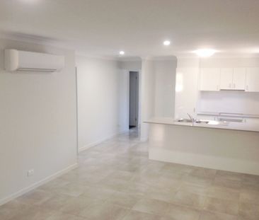 Family Home Located In The Pimpama Village - Photo 5