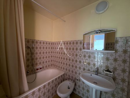 Location Appartement 2 pièces 42m² NICE 06000 - Photo 2