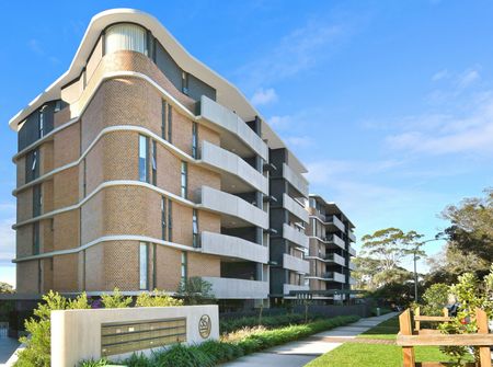 Oversized Two-Bedroom Apartment - Photo 5