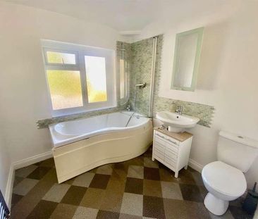 Stanway Grove, Kingstanding, Birmingham, B44 - Photo 1