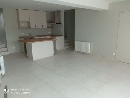 Location appartement 4 pièces, 85.21m², Challans - Photo 2