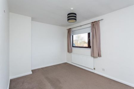 2 bedroom semi-detached house to rent - Photo 4