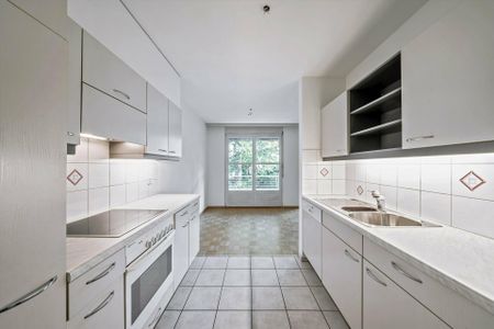Ihr neues Zuhause an zentraler Lage mit viel Tageslicht - Photo 2