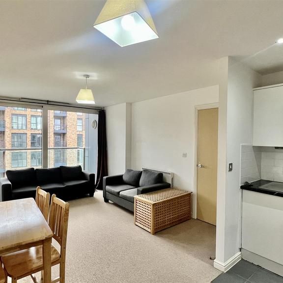 1 bedroom apartment to rent - Photo 1