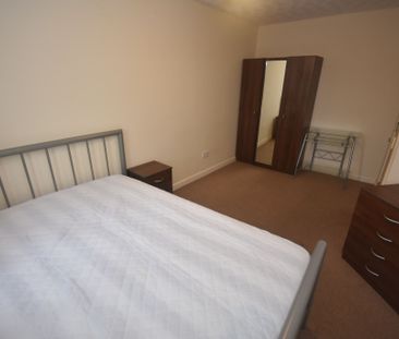 Chorlton Road, Hulme, Manchester. M15 4AU. - Photo 3