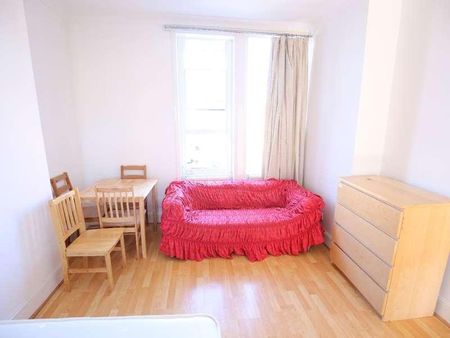 Holloway Road, London, N19 - Photo 2