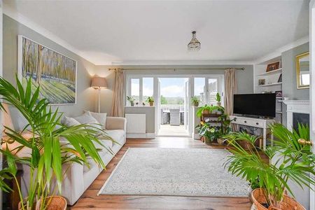 Mount Pleasant, Arundel, BN18 - Photo 2