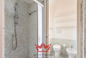 Rif. 772 | bilocale con balcone con vista sulla darsena.