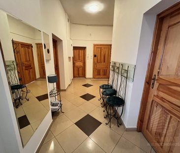 Centrum, 4 pok. po remoncie, ładna kamienica - Photo 1