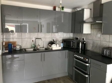 Penhurst Place, Brighton 1 bedroom house share to rent - Photo 5