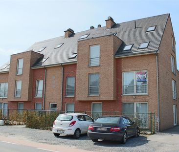 Ruim gerenoveerd tweeslaapkamerappartement in Bilzen - Photo 4