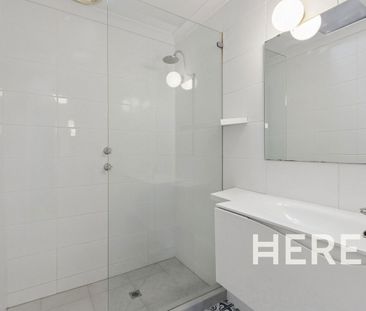 6/11 Fletcher Street, YOKINE WA 6060 - Photo 5