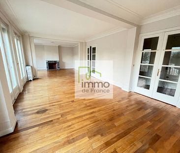 Location Appartement 5 pièces 195m² - Photo 2