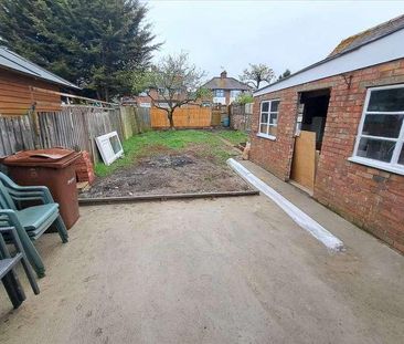 Tenby Road, Edgware, HA8 - Photo 3
