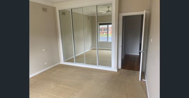 Charming Country Home in Dubbo - Photo 1