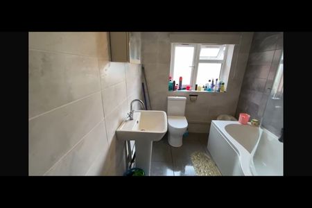 2 Bed Terraced House, Eldon Street, RG1 - Photo 5