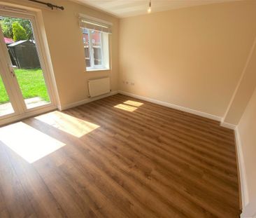 Nightingale Close, Edgbaston, BIRMINGHAM - Photo 2