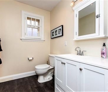 For Lease - 9 1/2 Ella Street, Glebe - Ottawa East and Area, Ontario - Photo 1